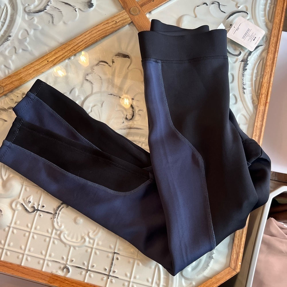 Fabletics Atlantis Scuba Seamed High-Waisted Legging - Picture 4 of 5